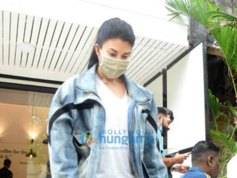 Photos: Jacqueline Fernandez spotted at Bandra