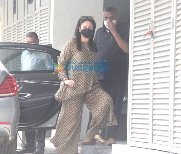 photos kareena kapoor khan spotted at a clinic in bandra 2