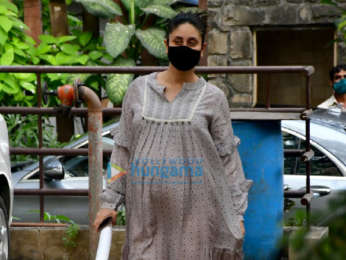 Photos: Kareena Kapoor Khan spotted in Bandra