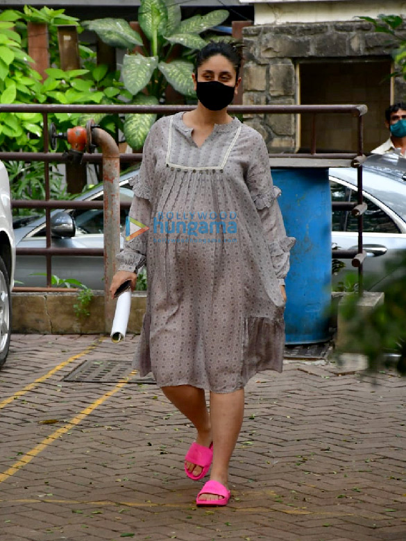 Photos: Kareena Kapoor Khan spotted in Bandra