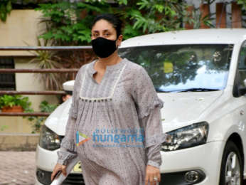Photos: Kareena Kapoor Khan spotted in Bandra