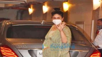 Photos: Kareena Kapoor Khan and Karisma Kapoor spotted in Bandra
