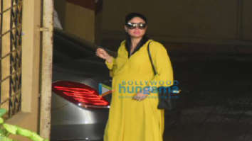 Photos: Kareena Kapoor Khan spotted in Bandra