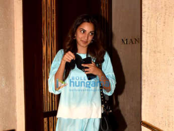 Photos: Kiara Advani spotted at Manish Malhotra’s house in Bandra