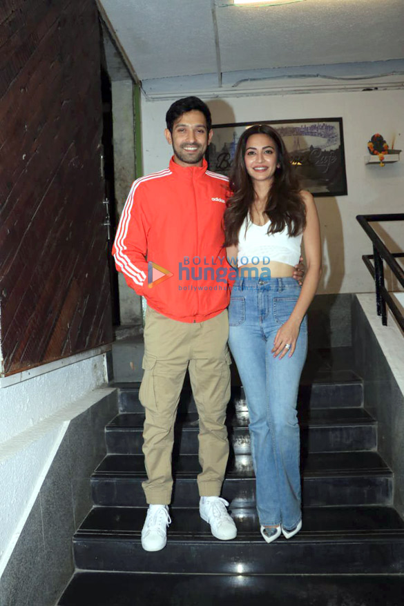 photos kriti kharbanda and vikrant massey snapped at the wrap up party of the film 14 phere 5