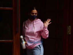 Photos: Malaika Arora spotted at Karan Johar’s house in Bandra
