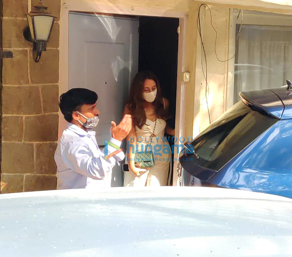 Photos: Natasha Dalal leaves with her family left for Alibaug