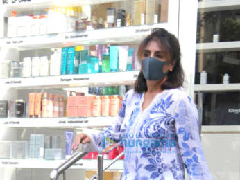 Photos: Neetu Singh spotted outside a salon in Bandra