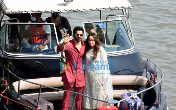 photos newlyweds varun dhawan and natasha dalal arrive from alibaug 2