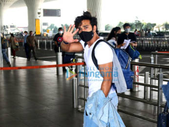 Photos: Raashi Khanna, Pulkit Samrat and Bhushan Kumar snapped at the airport