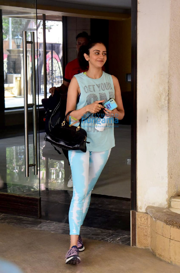 photos rakul preet singh snapped in bandra 2 2