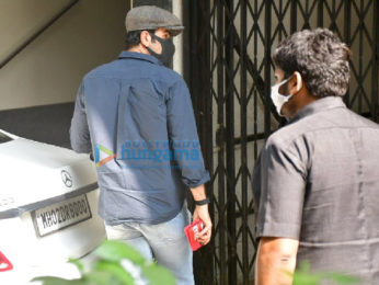 Photos: Ranbir Kapoor spotted at a clinic