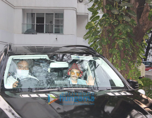 photos ranveer singh spotted at alia bhatts house in pali hill 4