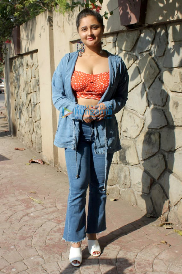 photos rashami desai snapped in andheri 1