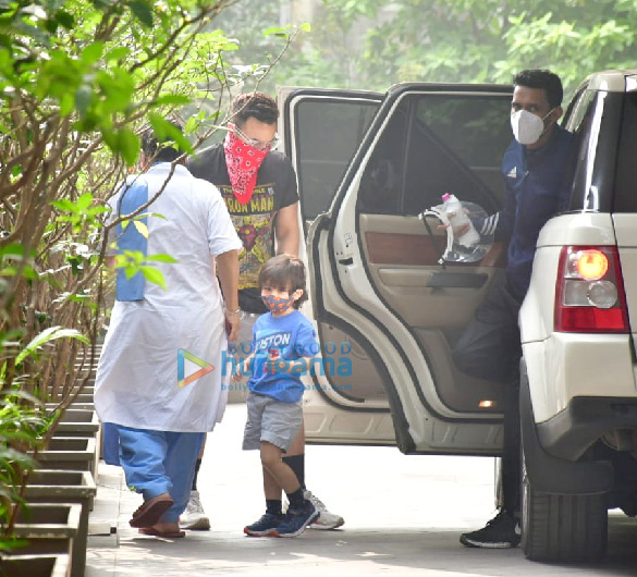 Photos: Saif Ali Khan and Taimur Ali Khan spotted at the gym Photos: Saif Ali Khan and Taimur Ali Khan spotted at the gym