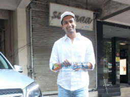 Photos: Vicky Kaushal and Zoya Akhtar snapped in Bandra