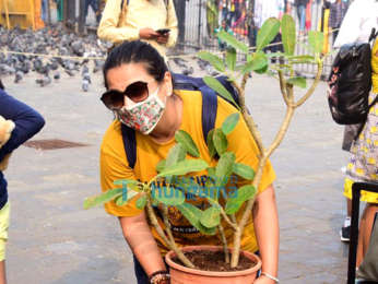 Photos: Vidya Balan spotted with her husband Siddharth Roy Kapur at Gateway Of India