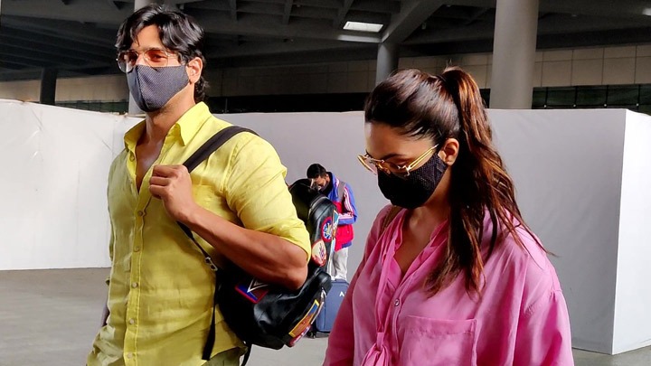 Sidharth Malhotra & Kiara Advani spotted at Airport