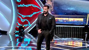 VIDEO: Salman Khan says “Sorry”, cries while announcing the evictions on Bigg Boss 14