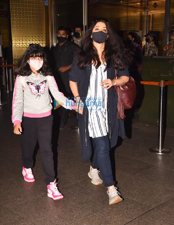 photos abhishek bachchan aishwarya rai bachchan and aaradhya bachchan snapped at the airport 2