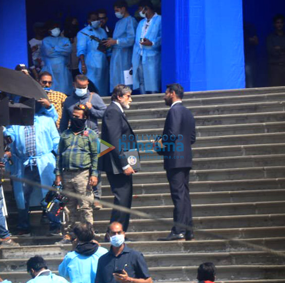 photos amitabh bachchan and ajay devgn spotted shooting in town 1