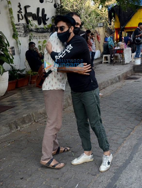 photos aparshakti khurrana snapped in juhu 2