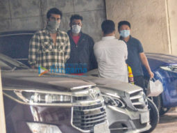Photos: Arjun Kapoor and Anshula Kapoor snapped in Juhu
