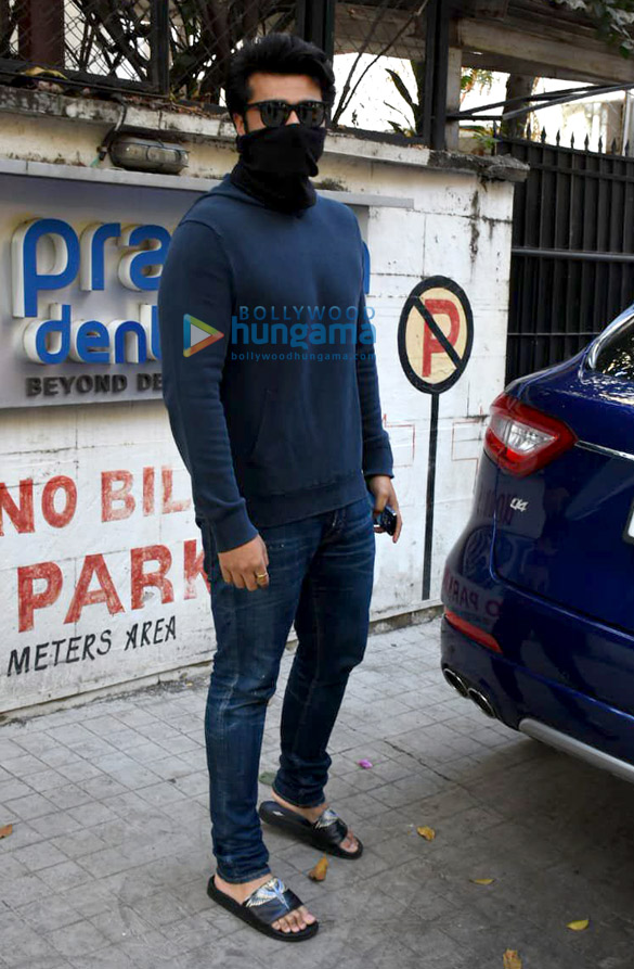photos arjun kapoor spotted outside a clinic in juhu 2