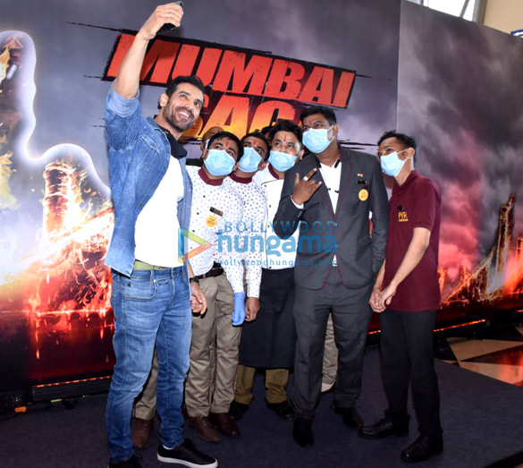 photos celebs snapped at mumbai saga trailer launch 10