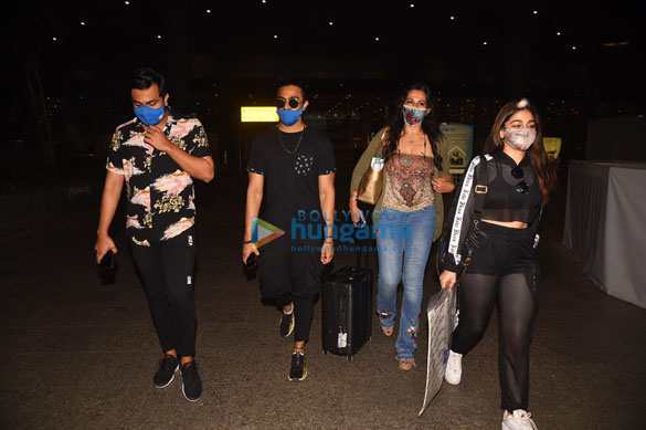 photos daisy shah sonal chauhan and others sanpped at the airport more 1