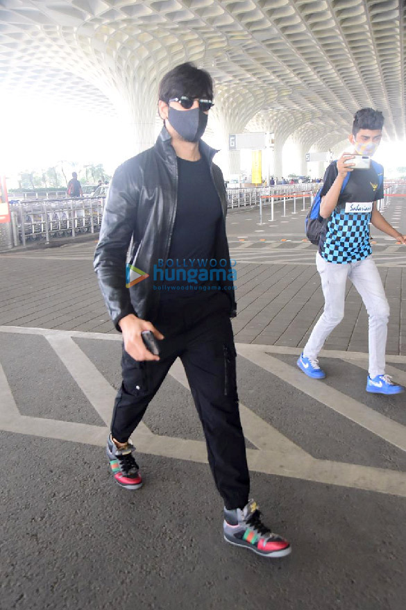 photos john abraham sidharth malhotra karan johar and masaba gupta snapped at the airport 2
