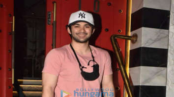 Photos: Karan Deol snapped at Tori restaurant