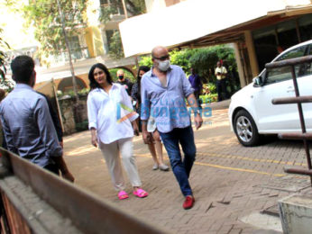 Photos: Kareena Kapoor Khan spotted in Bandra
