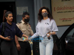 Photos: Karishma Tanna and Ishita Dutta snapped in Juhu
