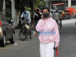 Photos: Malaika Arora snapped with her pet in Bandra