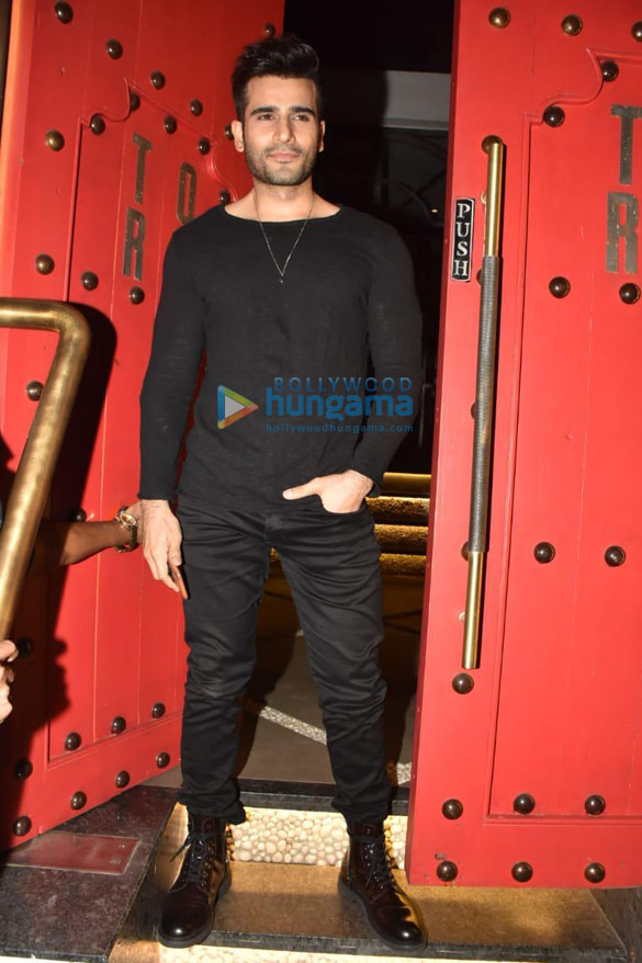 photos manish malhotra sophie choudry and others spotted at tori in khar 1