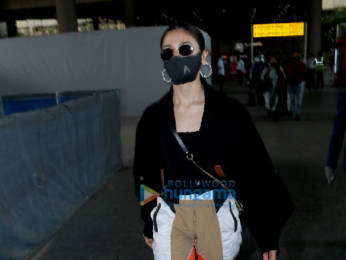 Photos: Mouni Roy, Alia Bhatt and Siddhant Chaturvedi snapped at the airport