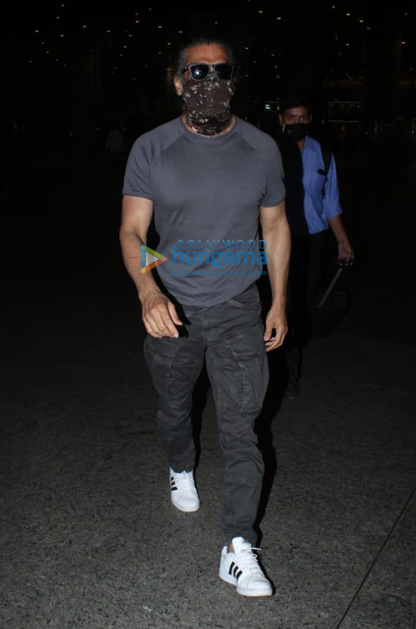 photos nushrratt bharuccha kangana ranaut and others snapped at the airport 2