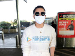 Photos: Parineeti Chopra, Vicky Kaushal and Manushi Chhillar snapped at the airport