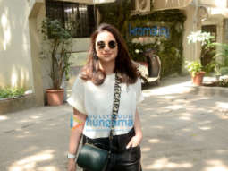 Photos: Parineeti Chopra spotted at Kromakay salon in Juhu