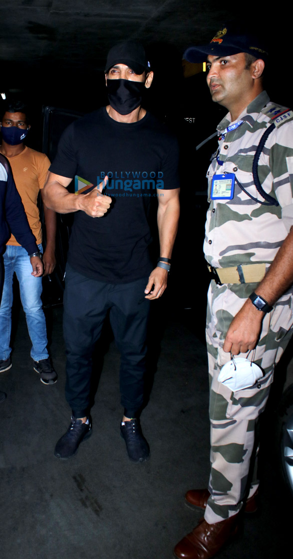 photos pooja hegde john abraham and gaurav chopra snapped at the airport 2