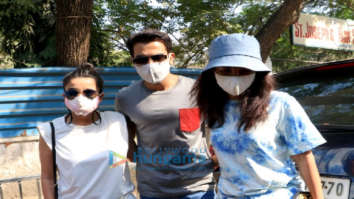 Photos: Rajkummar Rao and Patralekha snapped at Kitchen Garden in Juhu