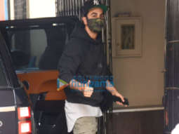 Photos: Ranbir Kapoor and Alia Bhatt snapped at old Dharma office in Khar