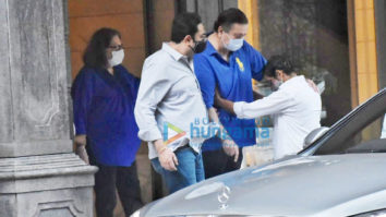 Photos: Randhir Kapoor and Babita Kapoor snapped at Mount Mary