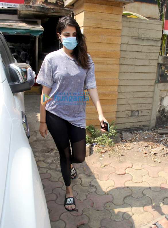 Photos: Rhea Chakraborty spotted with her brother at a gym in Santacruz Photos: Rhea Chakraborty spotted with her brother at a gym in Santacruz