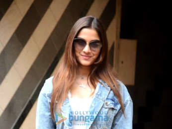 Photos: Saiee Manjrekar spotted with her mom at a gym in Juhu