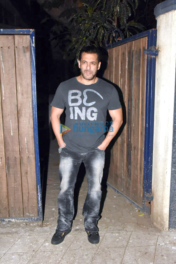 Photos: Salman Khan spotted at a recording studio in Bandra Photos: Salman Khan spotted at a recording studio in Bandra