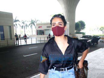 Photos: Sanya Malhotra, Ayushmann Khurrana, Kartik Aaryan and others snapped at the airport