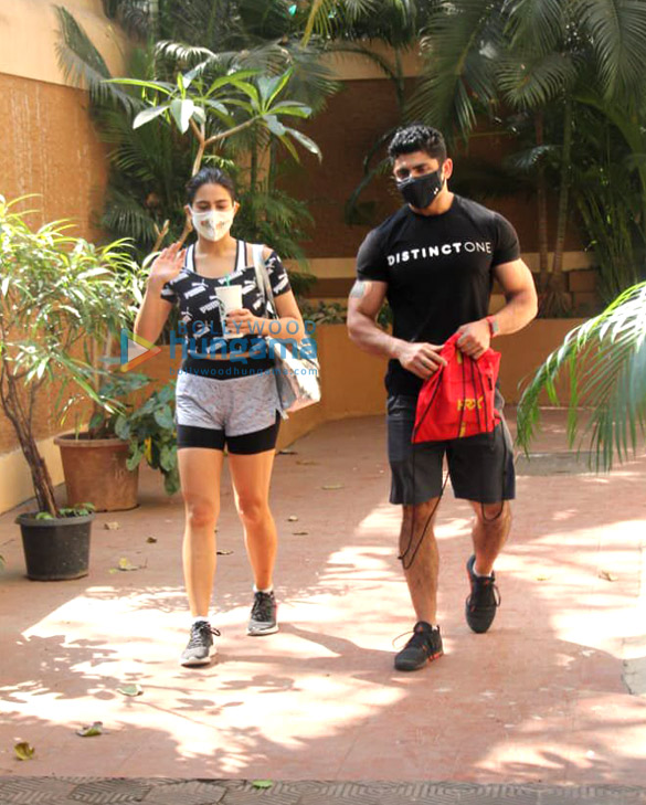 Photos: Sara Ali Khan spotted at Gym Photos: Sara Ali Khan spotted at Gym