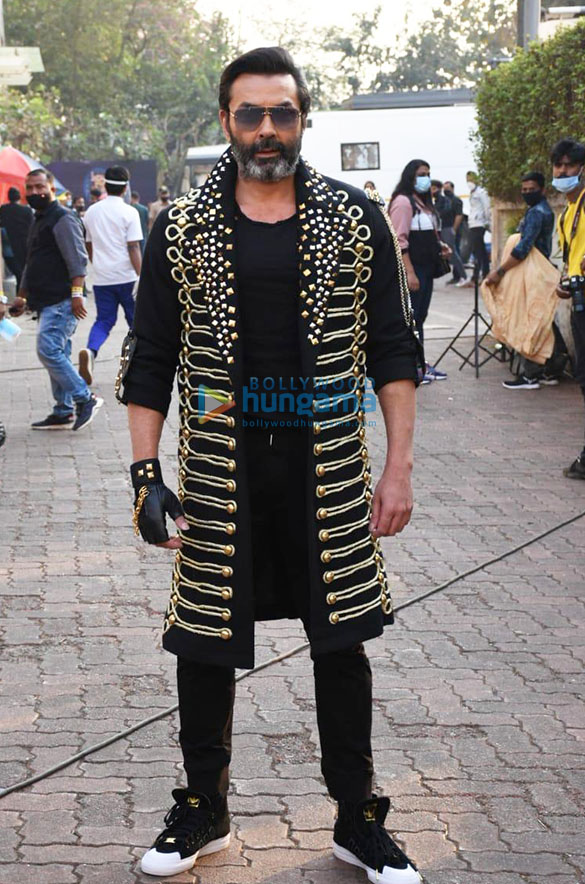 photos shraddha kapoor siddhant kapoor and others snapped at flimcity more 1